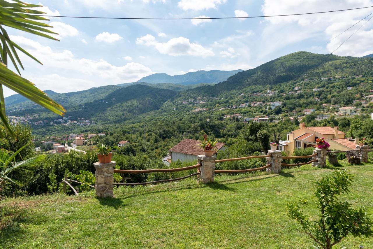 Sea View Apartment With Garden Near Opatija Veprinac Eksteriør billede