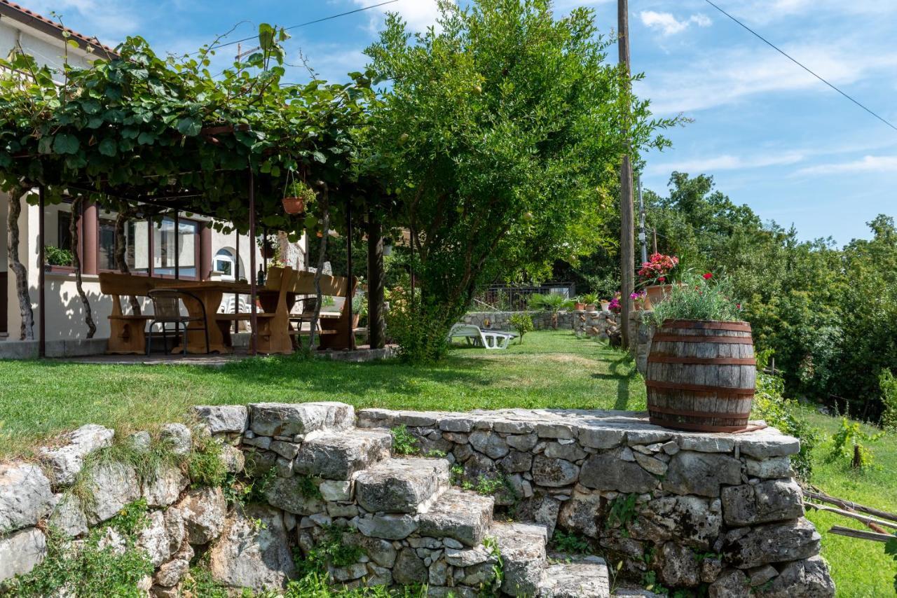 Sea View Apartment With Garden Near Opatija Veprinac Eksteriør billede