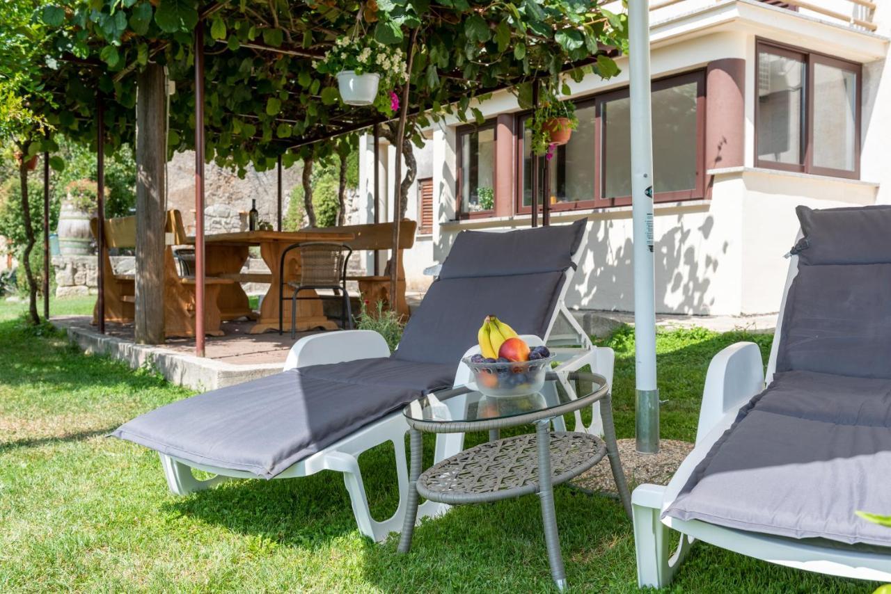 Sea View Apartment With Garden Near Opatija Veprinac Eksteriør billede