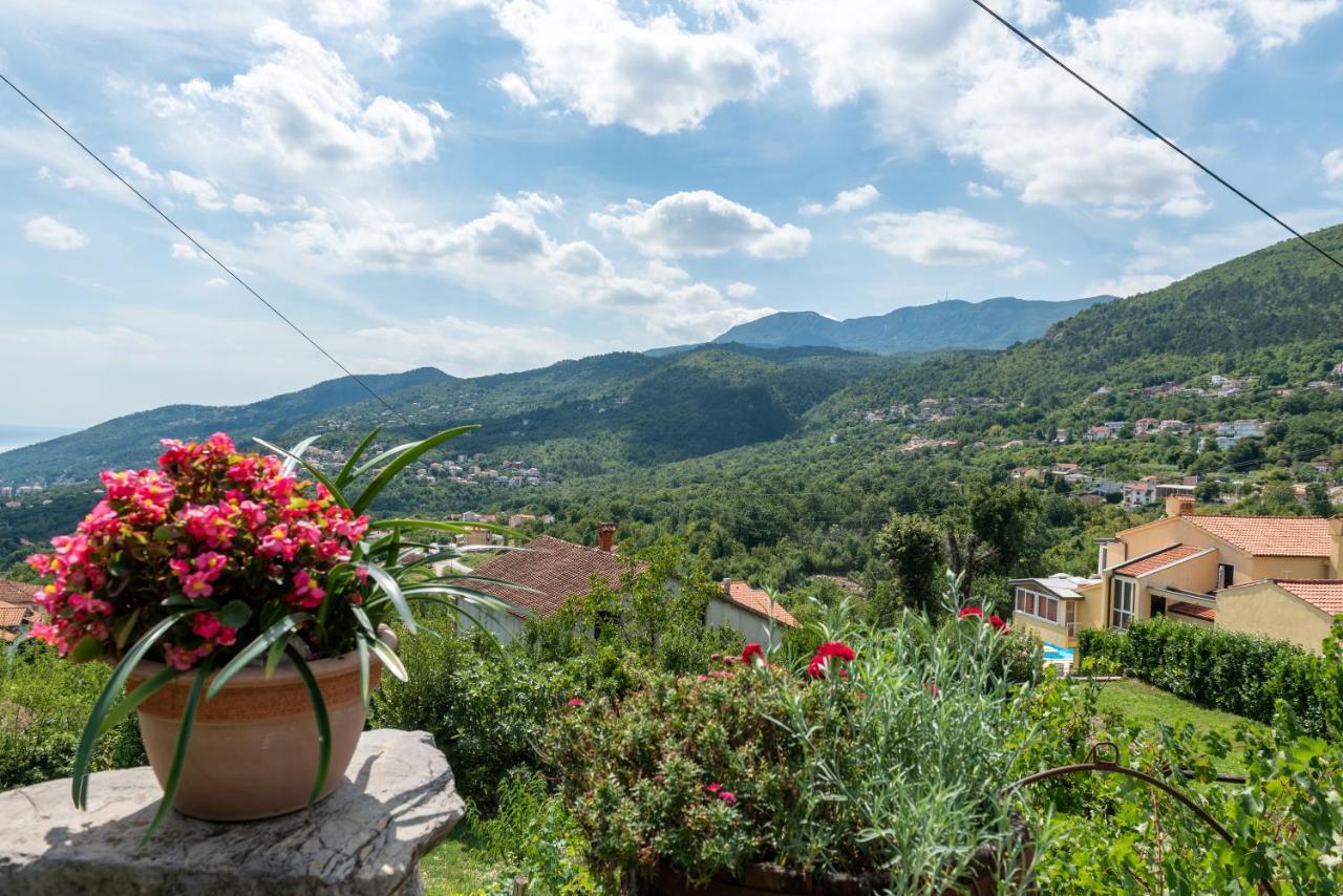 Sea View Apartment With Garden Near Opatija Veprinac Eksteriør billede