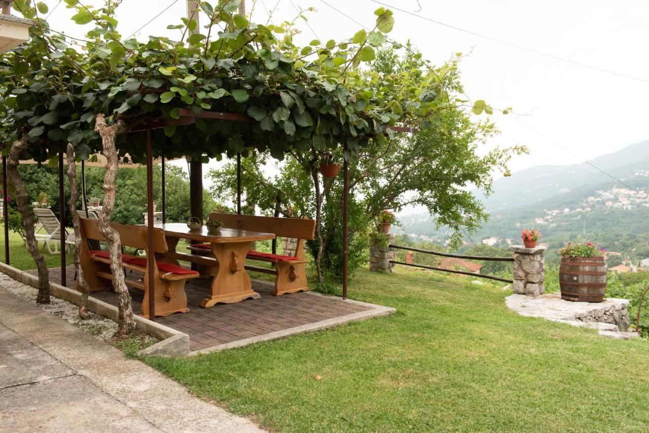 Sea View Apartment With Garden Near Opatija Veprinac Eksteriør billede